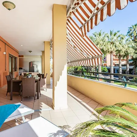 Modern Spacious With Terrace, Balconies, Solarium & Gym 아파트