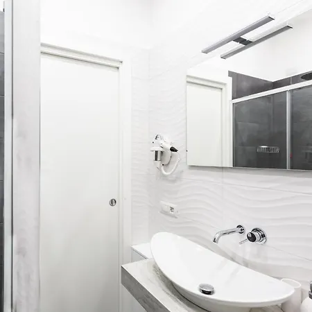 Modern Spacious With Terrace, Balconies, Solarium & Gym 아파트 *